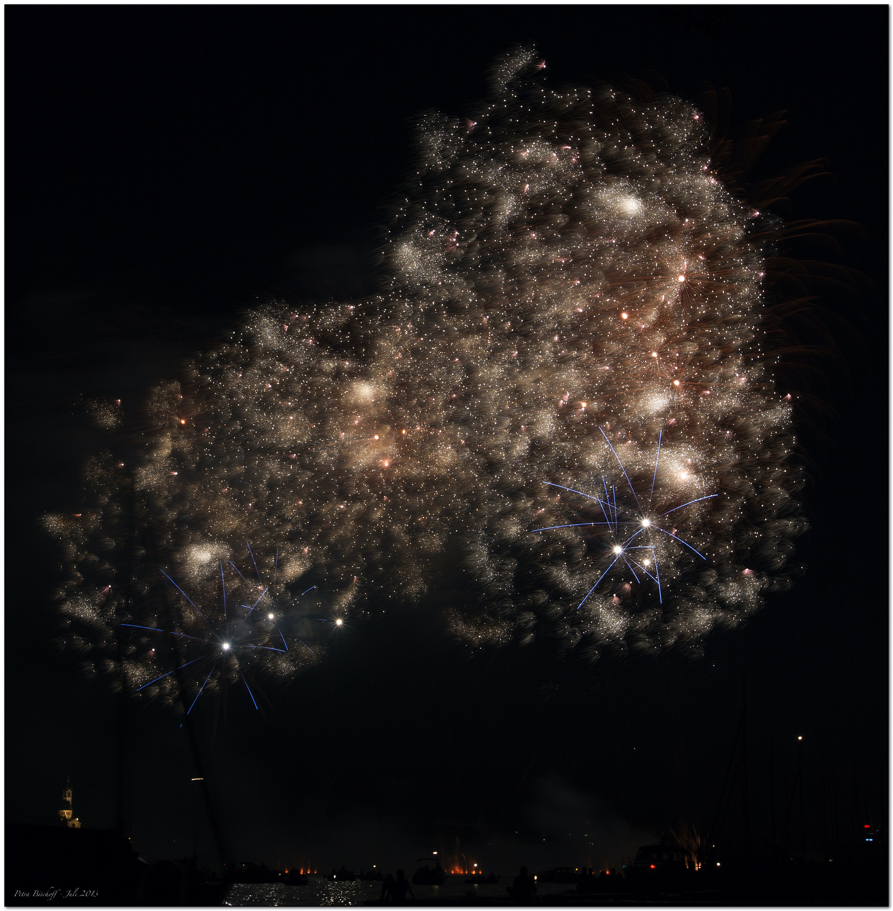 &copy; Petra Bischoff