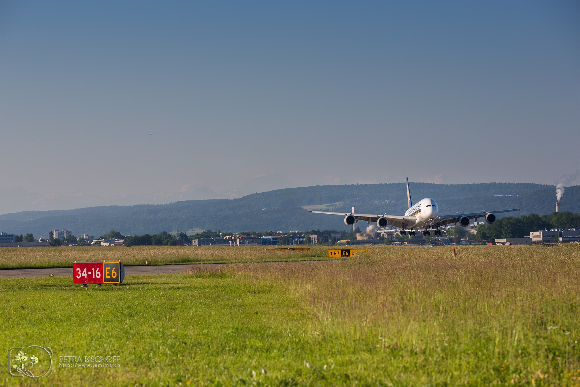 &copy; Petra Bischoff